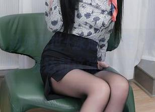 秀人网 – 抖娘利世+泳池=炫酷，我甚至不太敢大声表达对这张原图的想法。