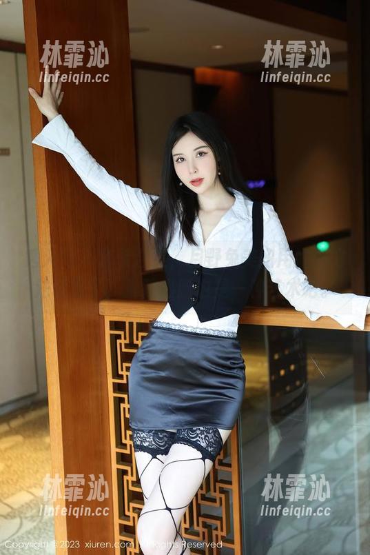 秀人网-月野兔美妞 秀人网 - 套装合集,月野兔美妞用她的方法证明了,推陈出新也是一种艺术吧。