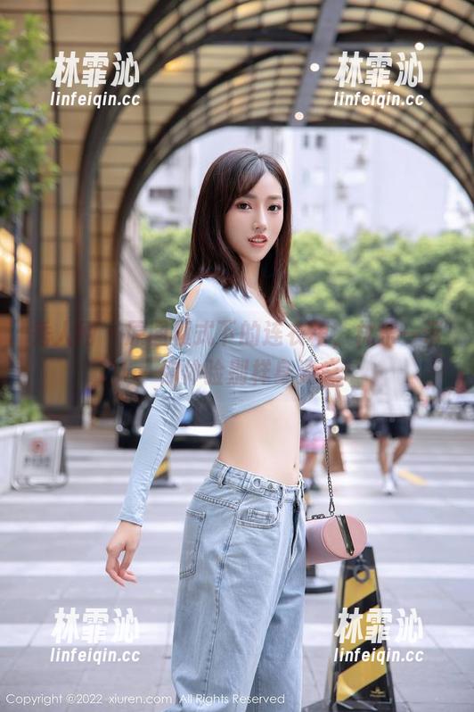 秀人网 - 原图模式下的连衣裙，林乐一带你体验别样身姿