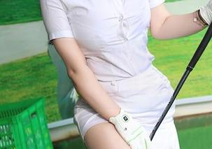 秀人网 – 小心！果果Nikki的肉丝照片已经在图库上架，下载需谨慎哦！