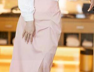 秀人网 – 这些高清的美足作品，不仅让柒喜小baby舒服，也让人类明白了脚丫的另一种可能！