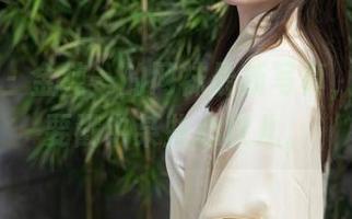 秀人网 – 金纯一的网袜最新写真，好像又要戳中某些心坎儿。