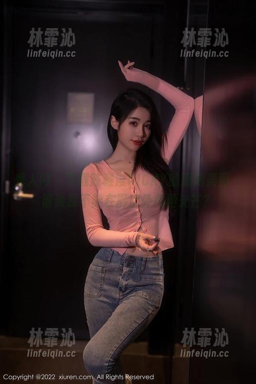 秀人网 - 下载陈雅漫VICKY的厨娘美图，谁说我不能在厨房外挥洒光芒？