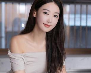 秀人网 – 麦田的双人写真集，多了一对人儿，气氛都不一样了！