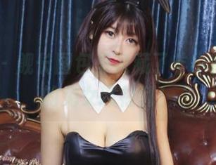 微密圈 – 舰长图包里竟藏了羊小雪juvia的兔女郎福利！