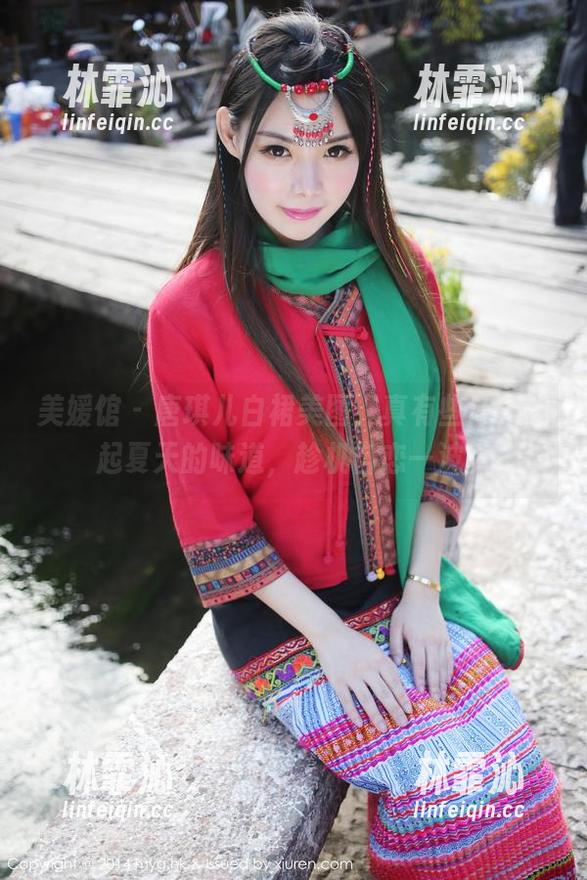 美媛馆 - 唐琪儿白裙美图，真有些让人想起夏天的味道，趁机自恋一波。
