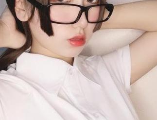 芋圆侑子图包：白丝jk，上天的恩赐？