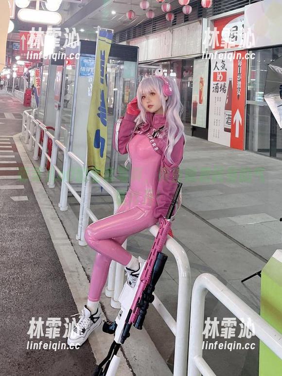 萌芽儿o0的全套写真，简直能把民宿的气氛炸开！