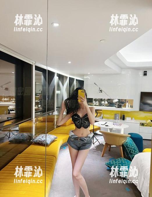 微密圈 - 最新作品集，葛征的运动白袜，突然间觉得有点萌啊。