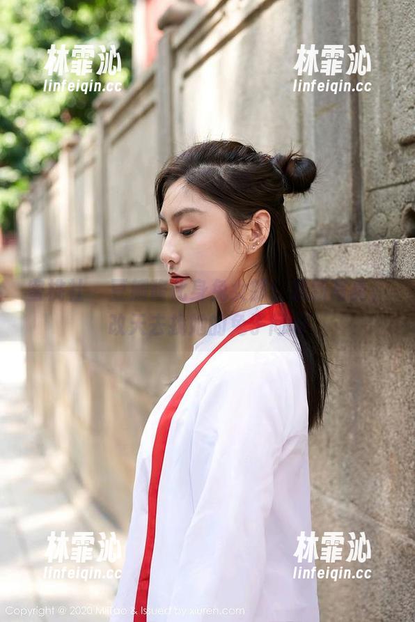 蜜桃社 - 豆瓣酱化身兔女郎：最新写真，改天去找她的兔子问问