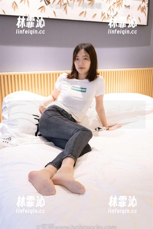 袜啵啵 - 瑶瑶的美图合集：套装里藏着的万千可能