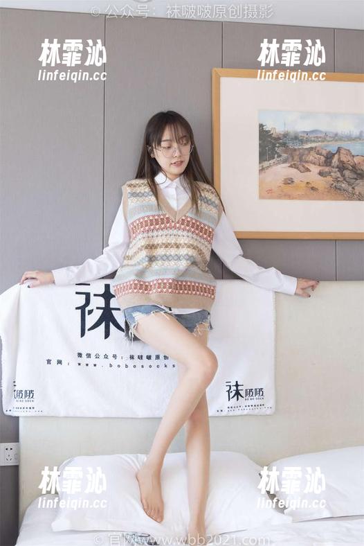 袜啵啵 - 泳池旁的苏苏作品集：随便一拍竟然就这么好看？