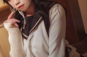 碧蓝航线中的日常，贞子蜜桃的写真居家完全被窝化。