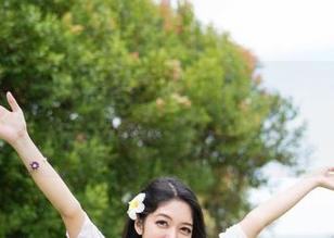 魅妍社 – 当陈嘉嘉Tiffany变身女仆，图片里真的有一种‘仆从’的默契？